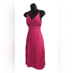 Jessica Simpson beautiful pink v-neck pleated adjustable strap belted dress sz S